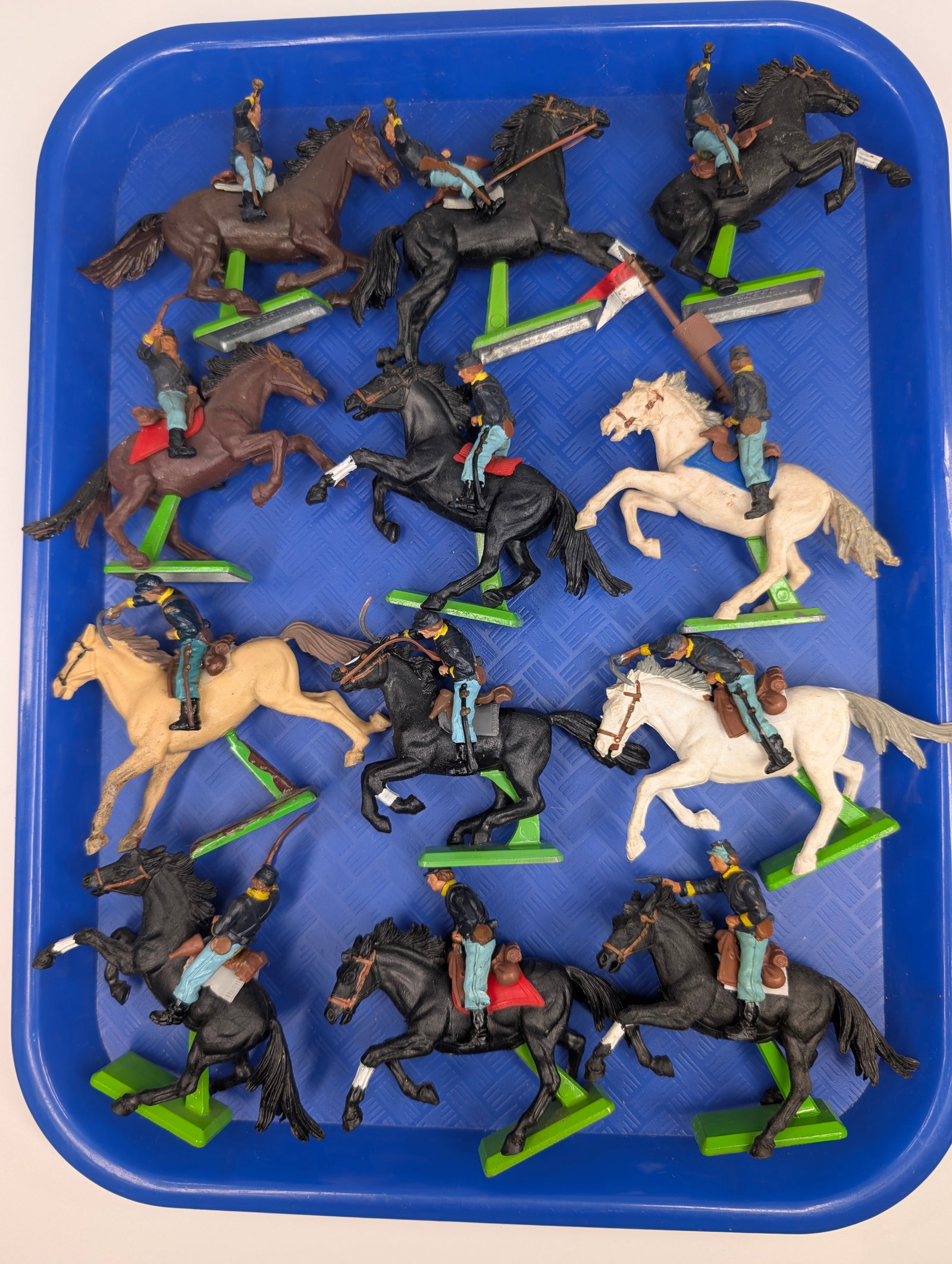 VARIOUS BRITAIN DEETAIL MOUNTED CIVIL WAR SOLDIERS: ALL REMAIN IN VERY GOOD CONDITION, SHOWING SOME TYPICAL WEAR.