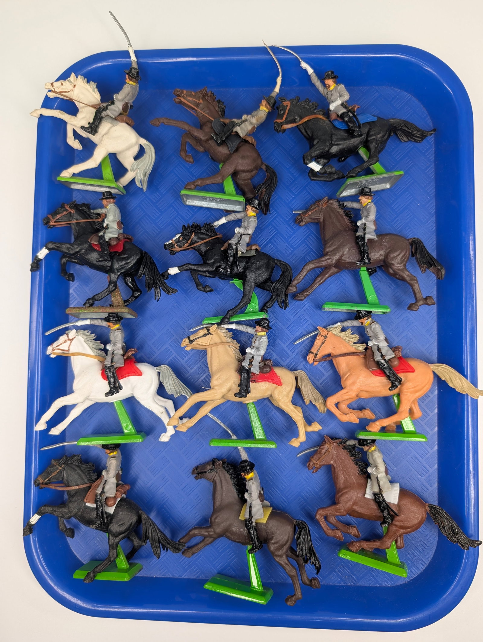 VARIOUS BRITAIN DEETAIL MOUNTED CIVIL WAR SOLDIERS: ALL REMAIN IN VERY GOOD CONDITION, SHOWING SOME TYPICAL WEAR.
