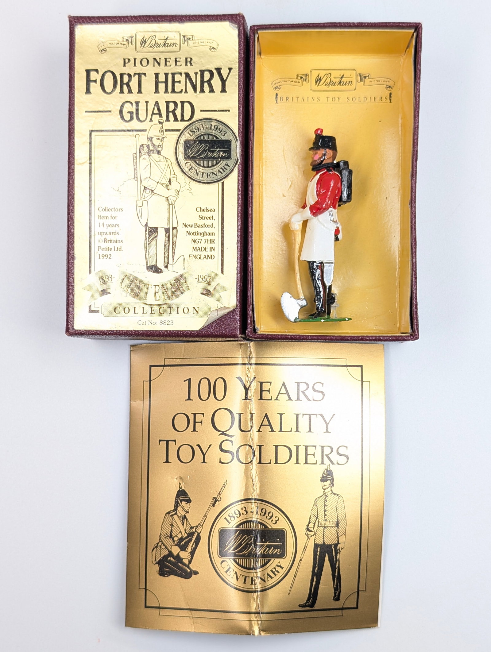 BRITAIN 8823 PIONEER FORT HENRY GUARD: REMAINS IN VERY GOOD CONDITION WITH BOX.
