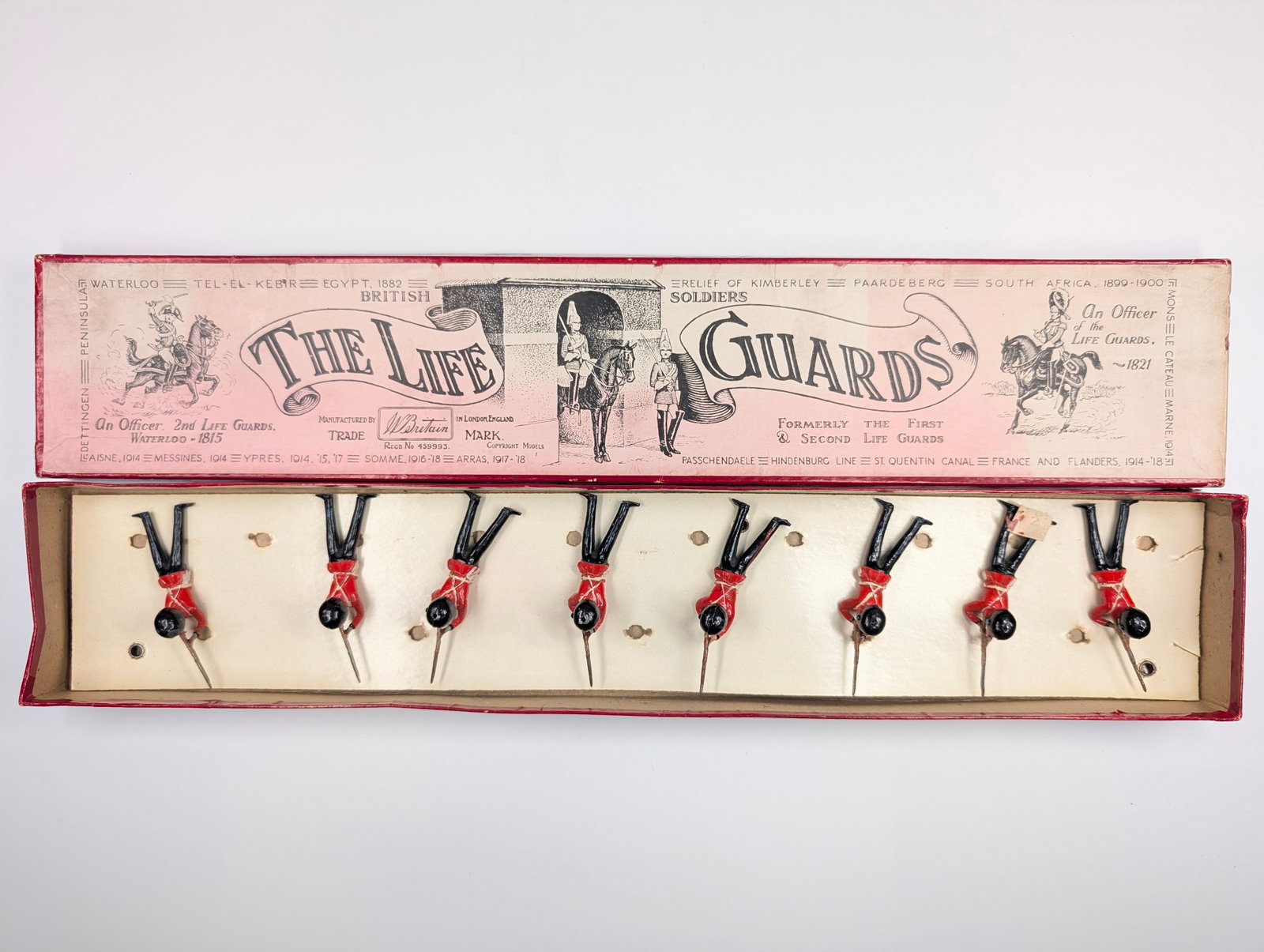 VINTAGE BRITAIN NO. 1 LIFE GUARDS SET: SET REMAINS IN VERY GOOD CONDITION, SHOWING SOME LIGHT TYPICAL WEAR.