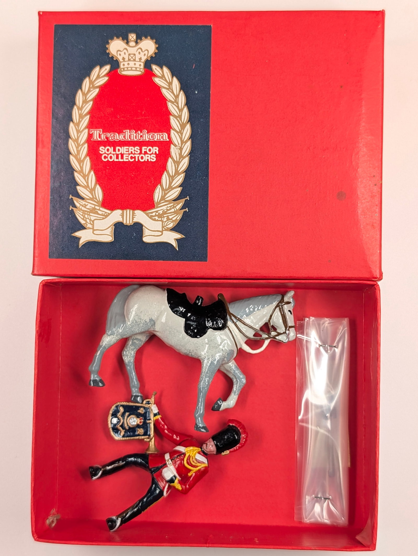 TRADITION NO. M104 TRUMPETER 2ND DRAGOONS: REMAINS IN VERY GOOD CONDITION WITH BOX.