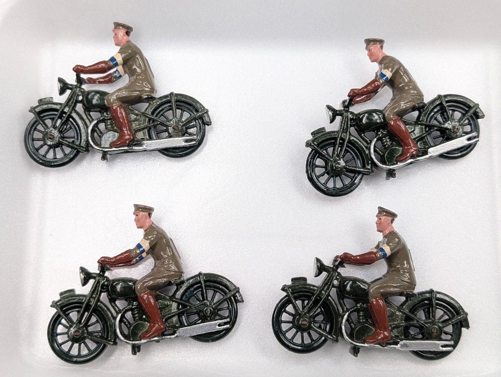 SET OF 4 BRITAIN MILITARY POLICE MOTORCYCLE (1 of 4)