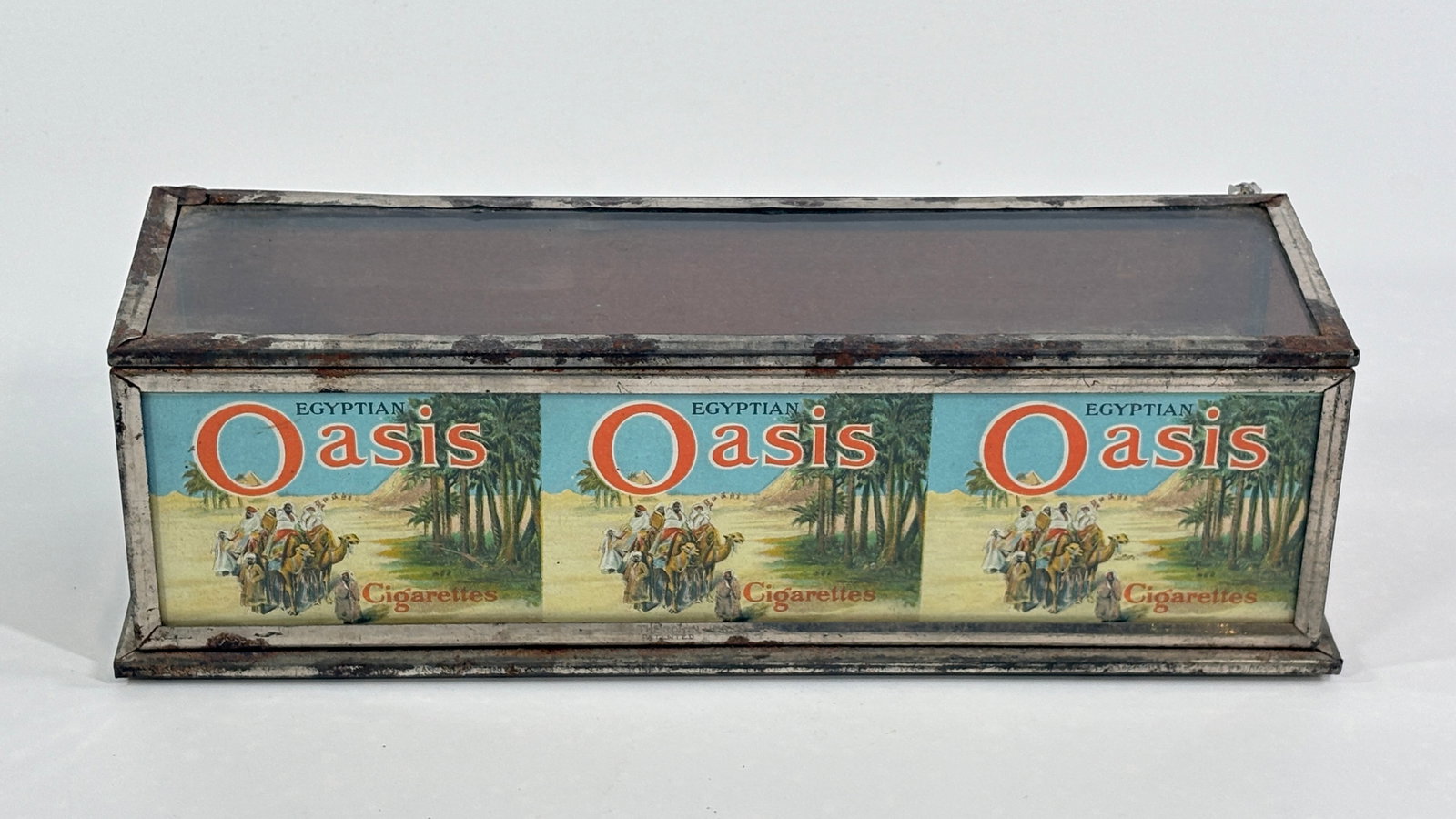 EGYPTIAN OASIS CIGARETTES ADVERTISING DISPLAY CASE (1 of 6)