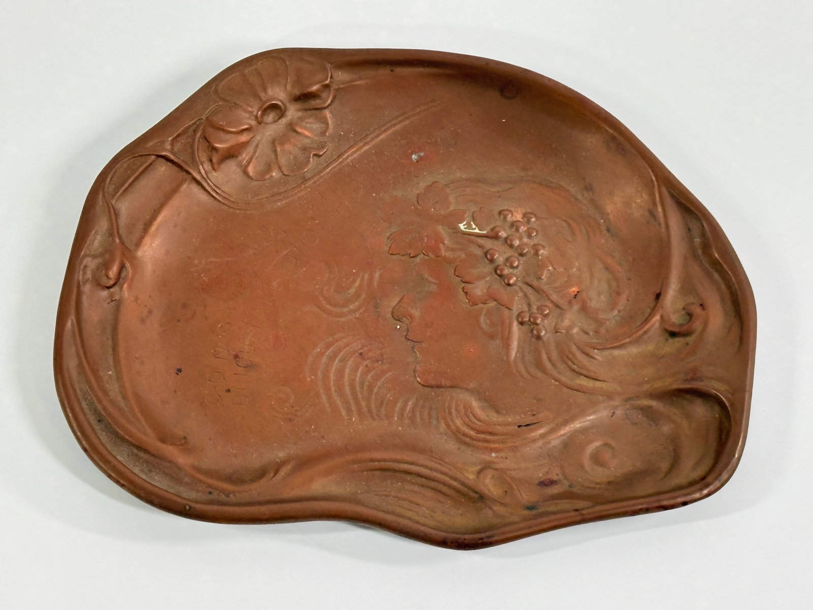 CONOLLEY'S BIJOU INN LAKE TAHOE CA. COPPER ART NOUVEAU TRAY (1 of 4)