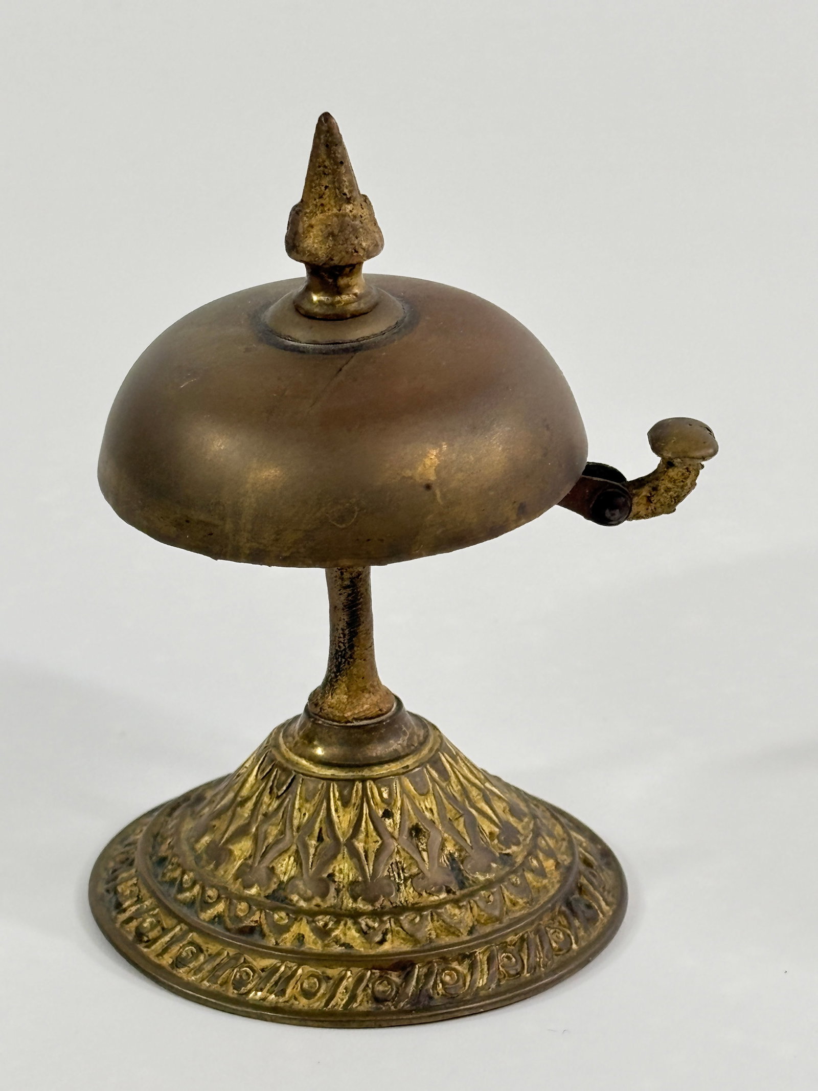 ANTIQUE VICTORIAN ERA BRASS HOTEL BELL (1 of 4)