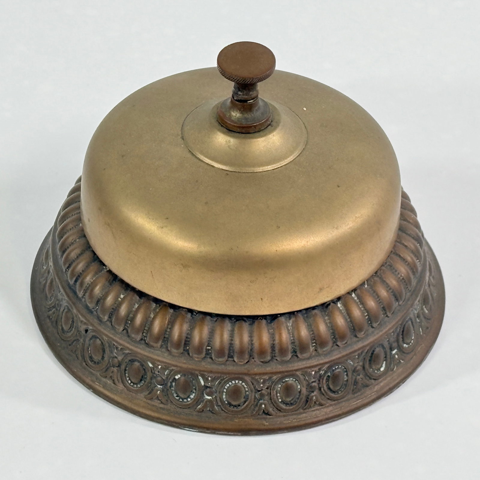 ORNATE BRASS VICTORIAN ERA HOTEL SERVICE BELL: REMAINS IN GOOD CONDITION, SHOWING TYPICAL USAGE WEAR THROUGHOUT.
