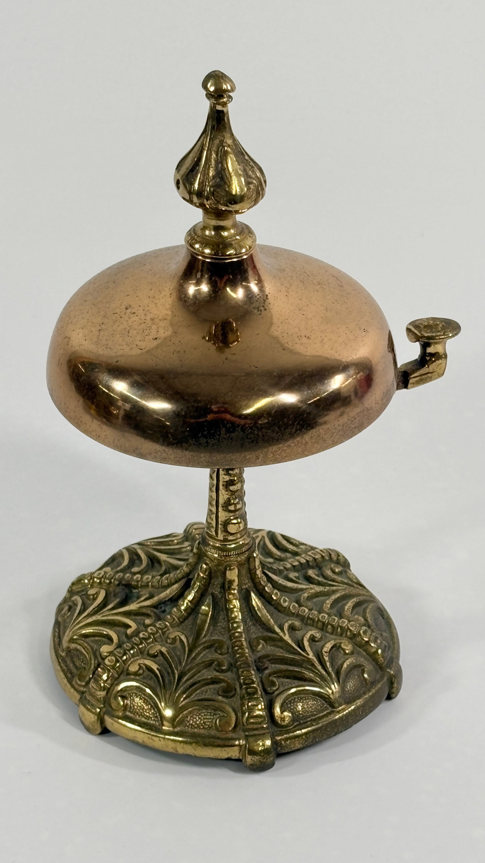 ORNATE VICTORIAN ERA BRASS HOTEL SERVICE BELL (1 of 3)