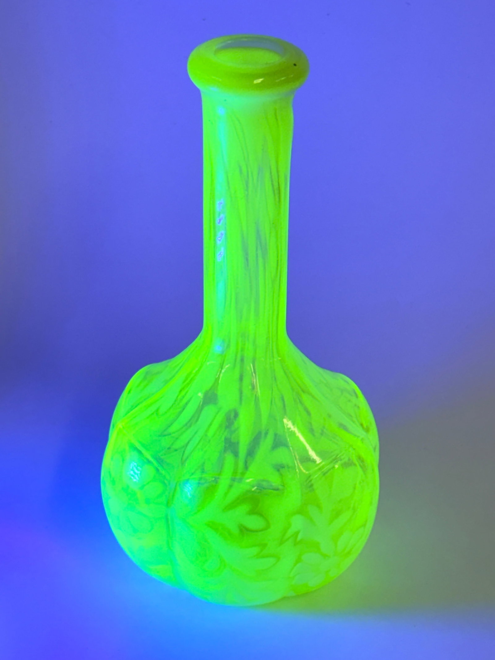 VICTORIAN VASELINE OPALESCENT BARBER TONIC BOTTLE: REMAINS IN VERY GOOD CONDITION, NO CHIPS OR CRACKS.