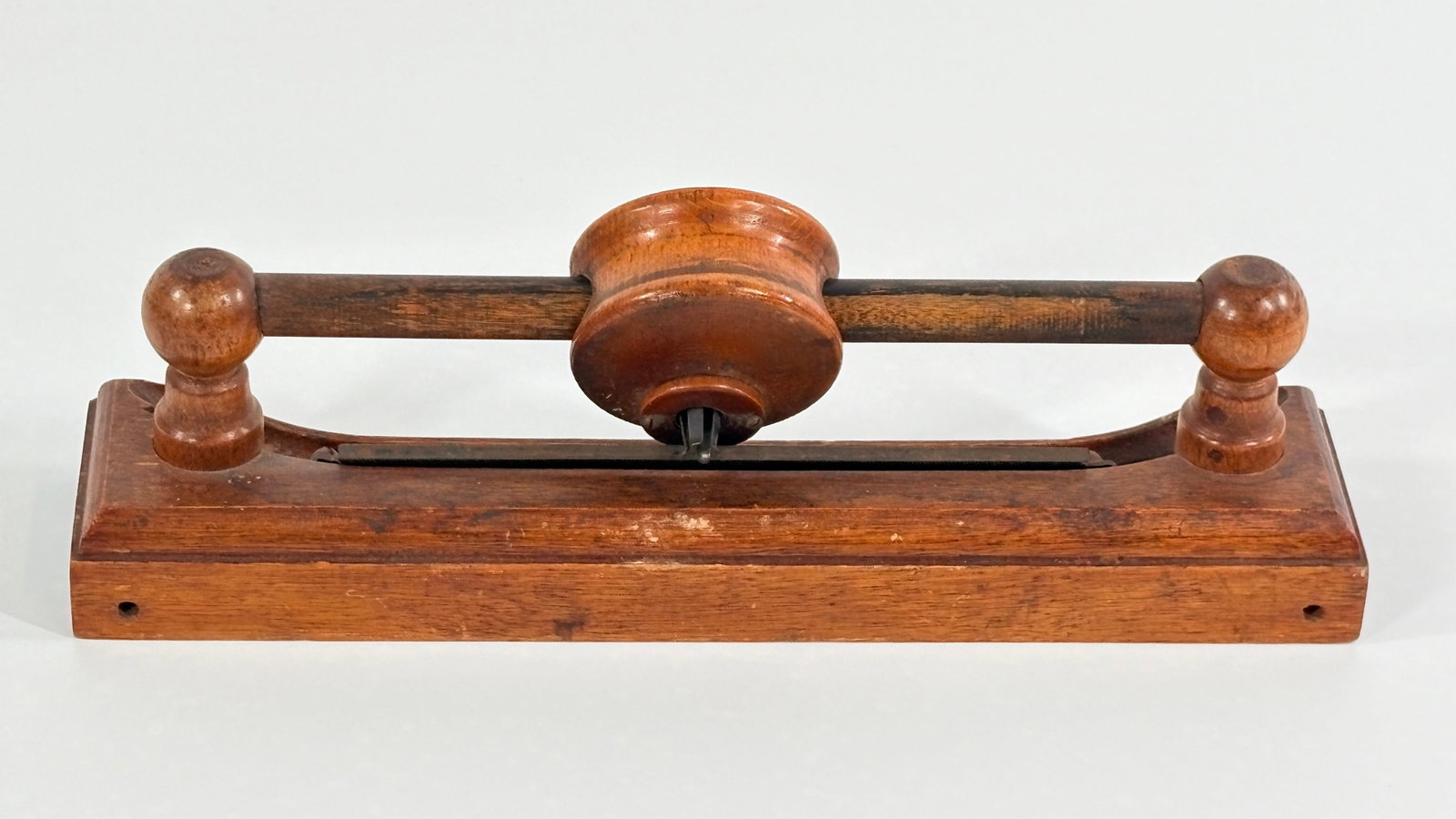 ANTIQUE WOOD HAND PUSH PENCIL POINTER SHARPENER - 4