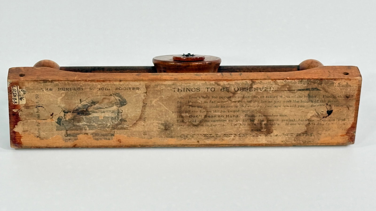ANTIQUE WOOD HAND PUSH PENCIL POINTER SHARPENER - 5
