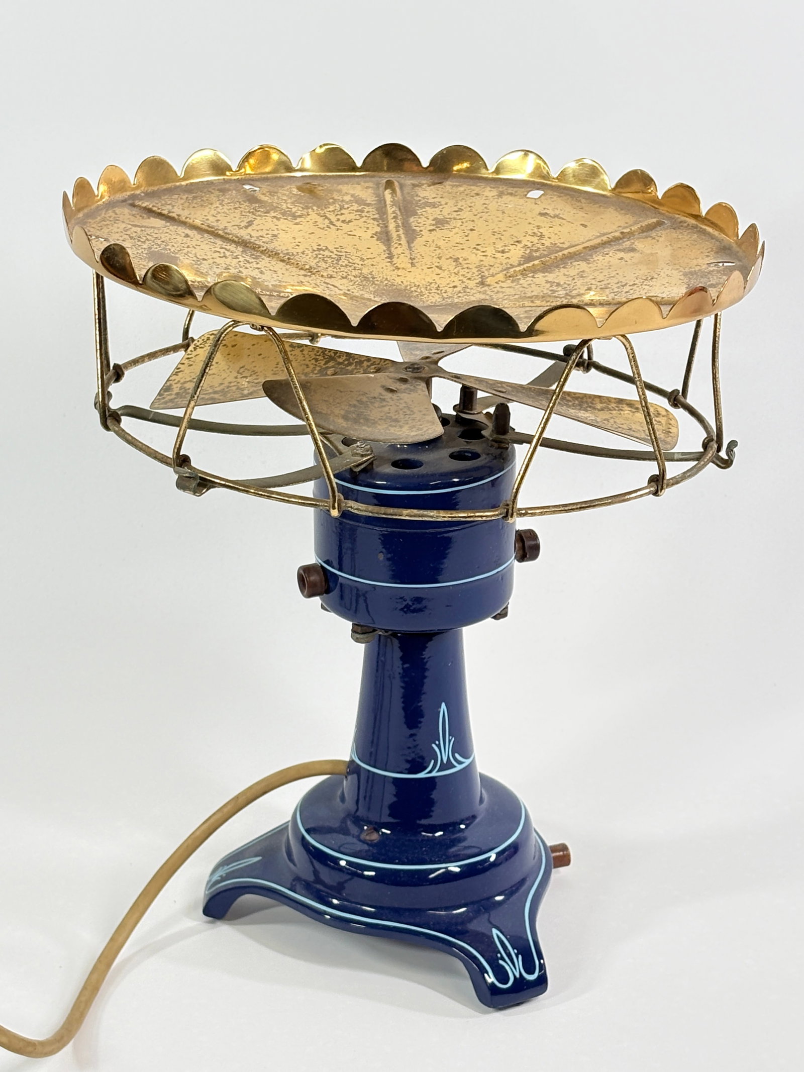 PARTIALLY RESTORED UNUSUAL FORM RACINE TABLE TOP FAN (1 of 7)
