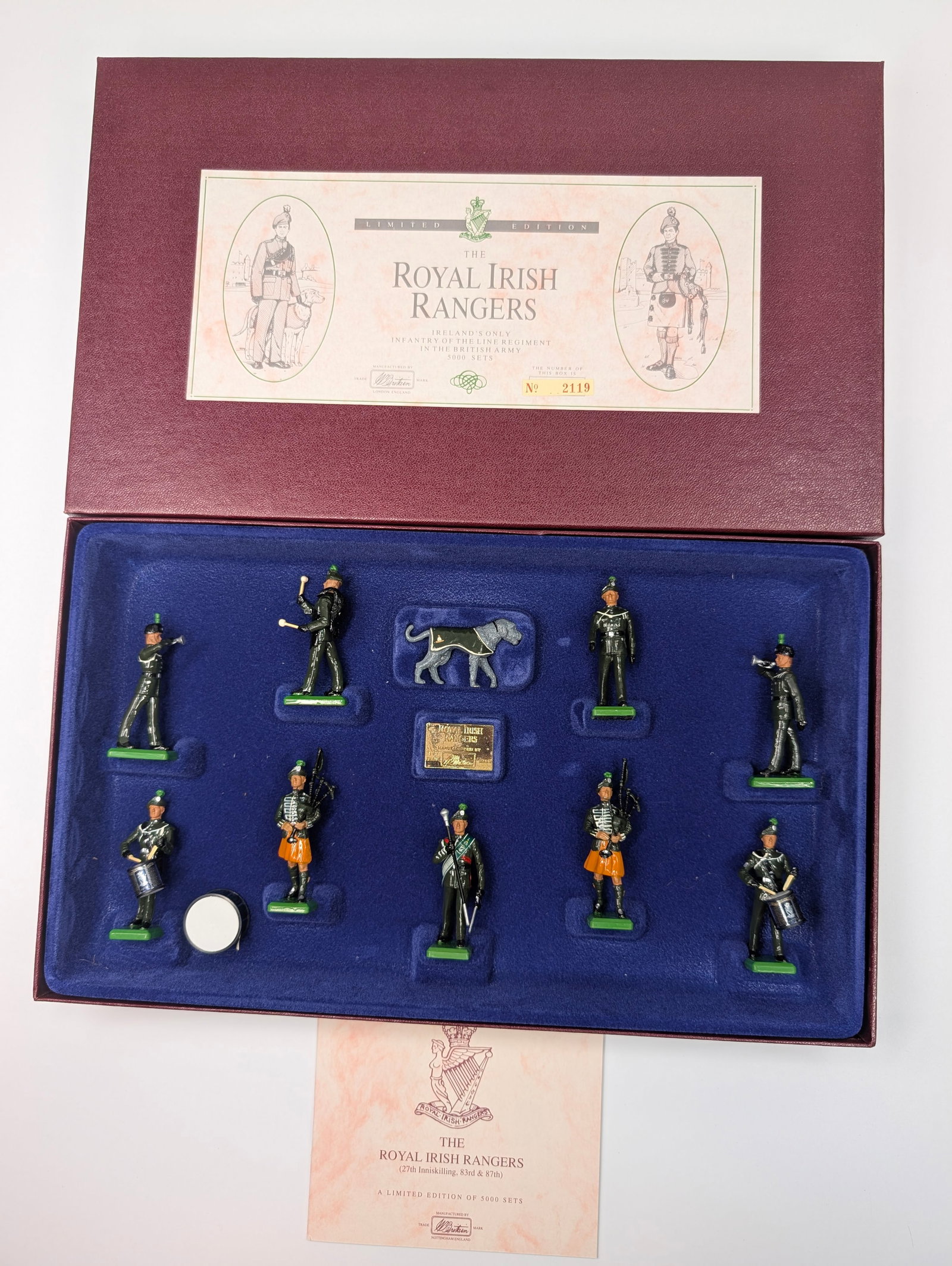 BRITAIN 5192 THE ROYAL IRISH RANGERS: SET REMAINS NEW IN BOX.