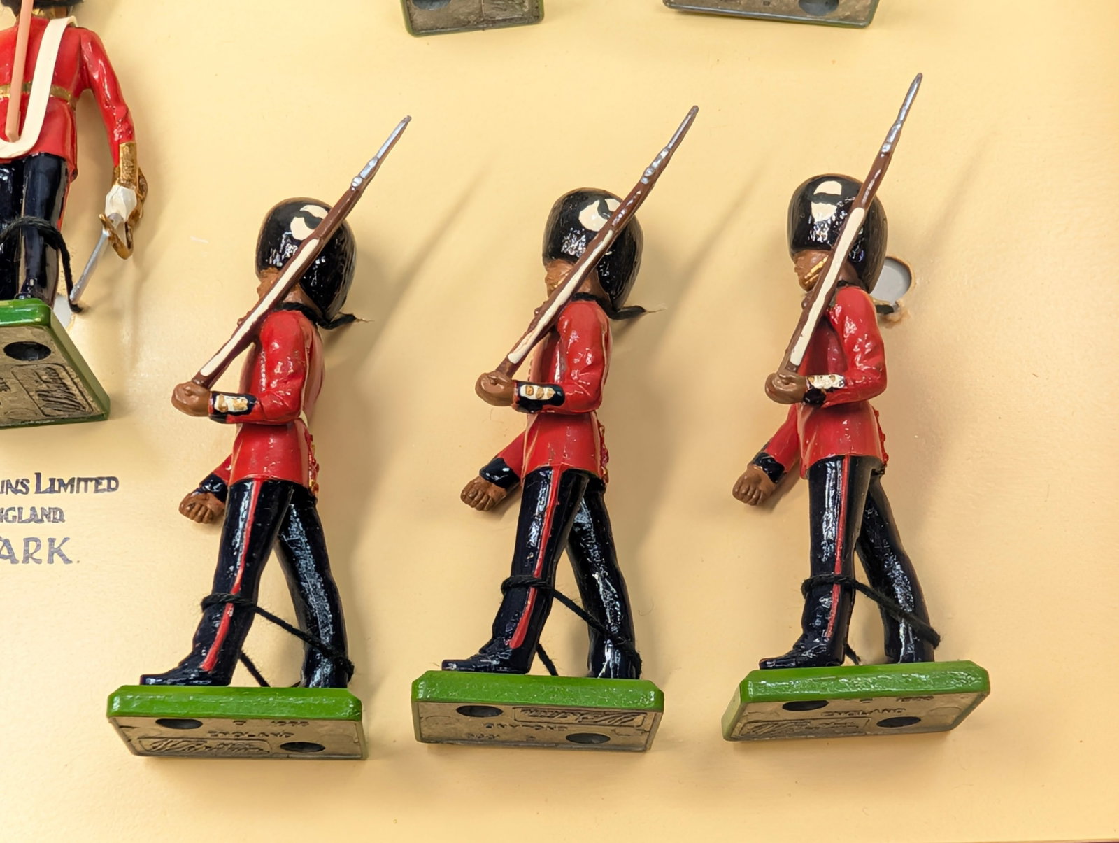 BRITAIN 5186 WELSH GUARDS SET - 4