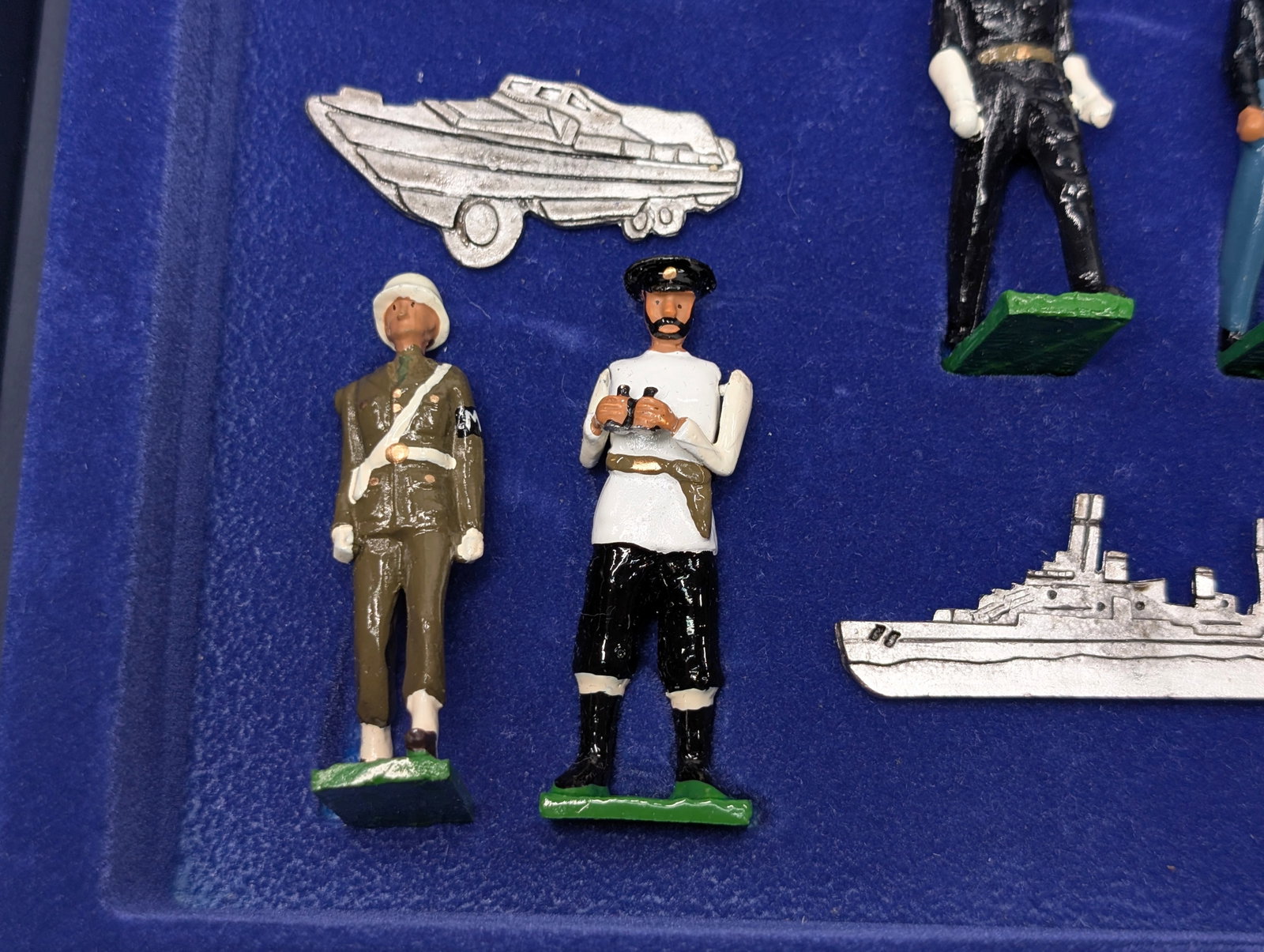 BRITAIN 8831 D-DAY SET - 4