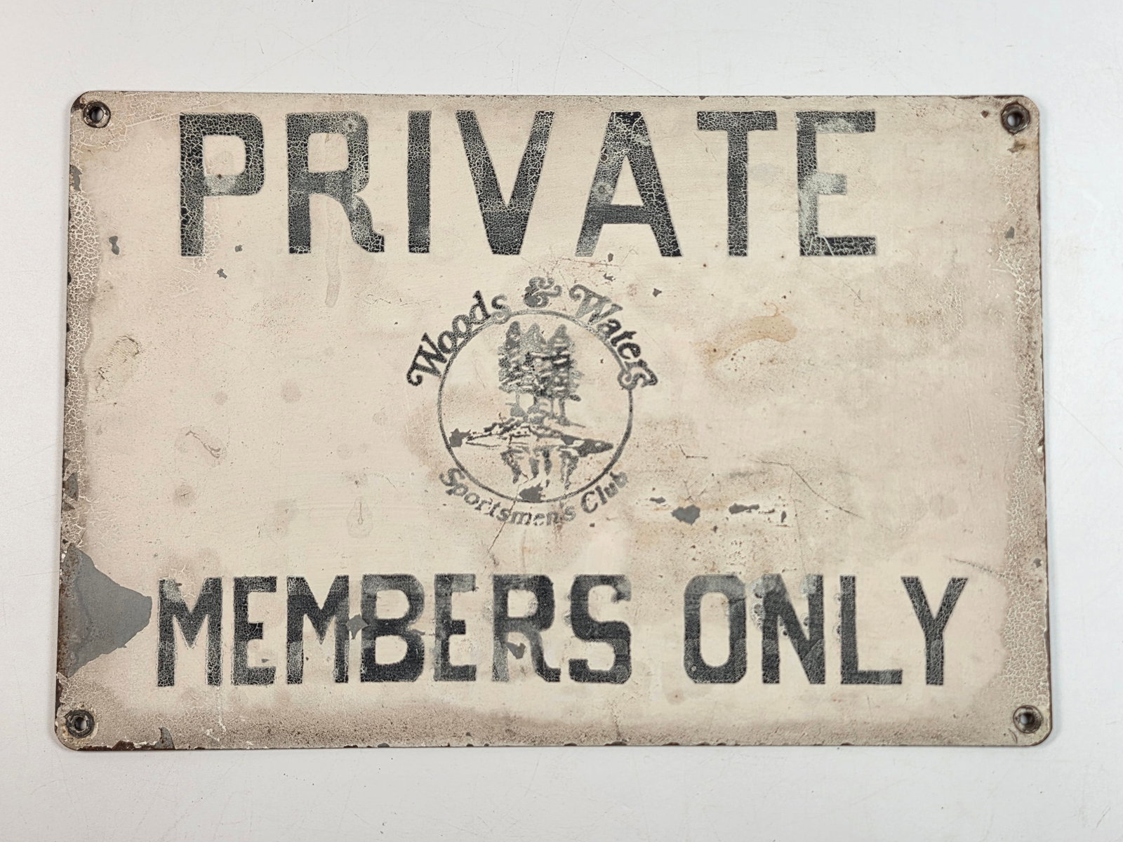 WOODS & WATERS SPORTSMEN'S CLUB MEMBERS ONLY SIGN (1 of 4)