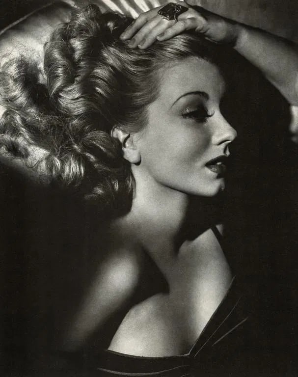 George Hurrell - Ann Sothern, Brother Orchid, 1940: George Hurrell - Ann Sothern, Brother Orchid, 1940. Photolitho. Measures: 8 1/3 x 10 1/2 inches.