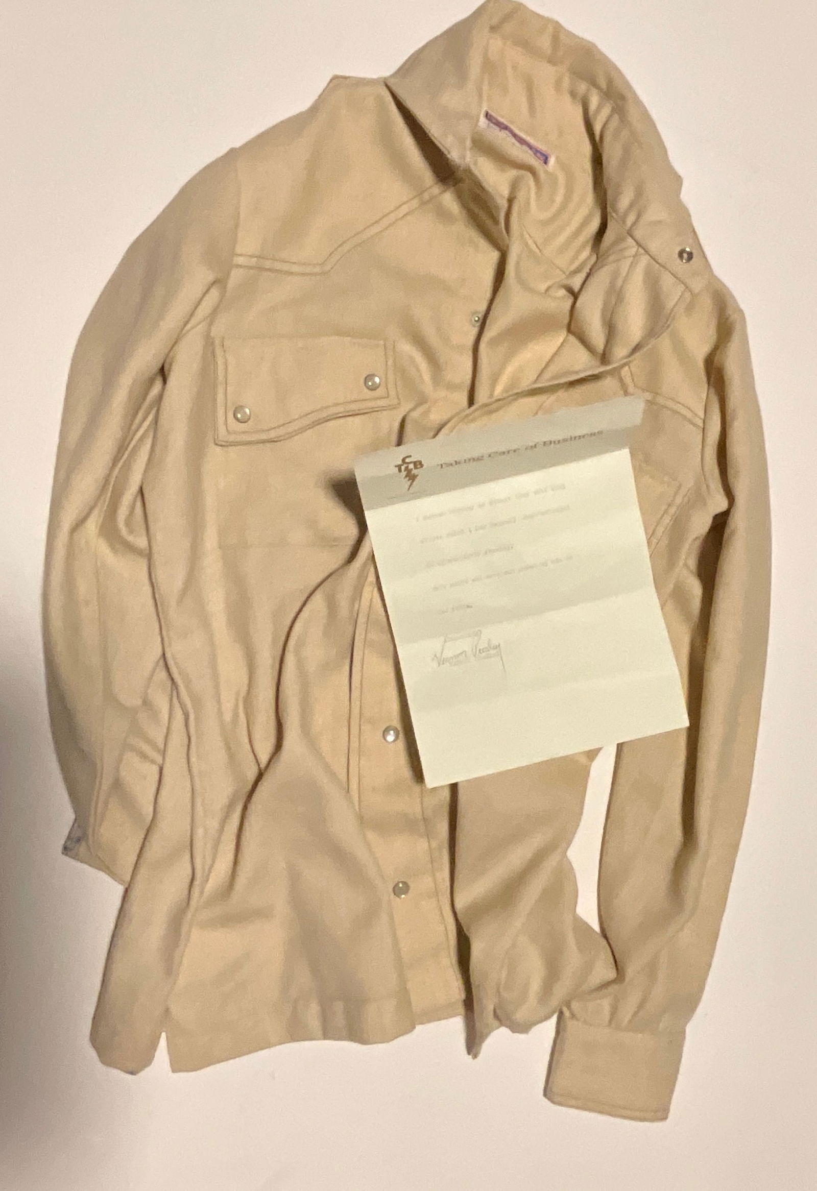 ELVIS PRESLEY OWNED AND WORN LEW MAGRAM SHIRT (1 of 4)