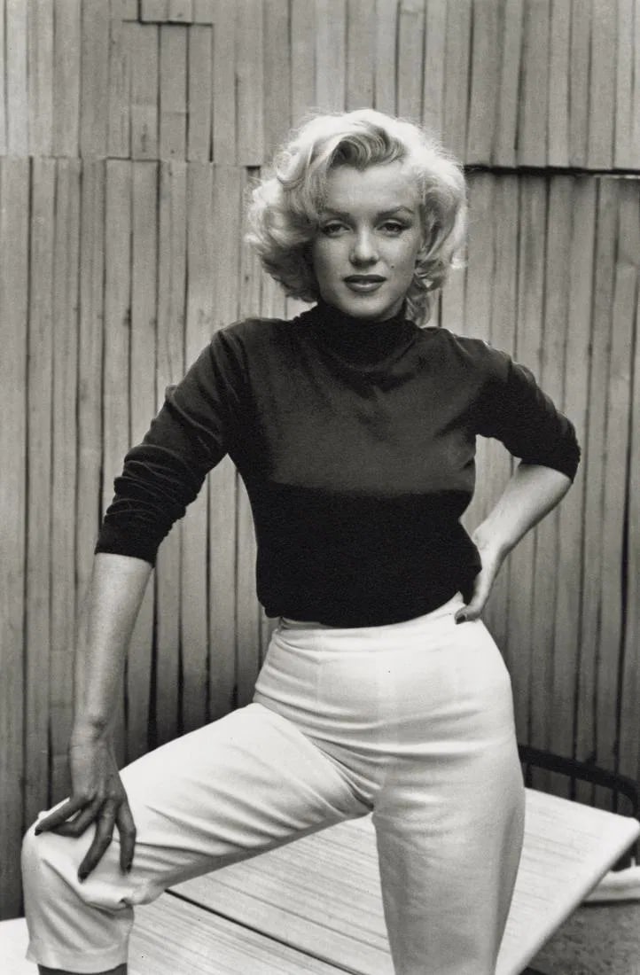 Alfred Eisenstaedt - Marilyn Monroe, 1952: Alfred Eisenstaedt - Marilyn Monroe, 1952. Photolitho. Measures: 7 1/2 x 11 1/2 inches.