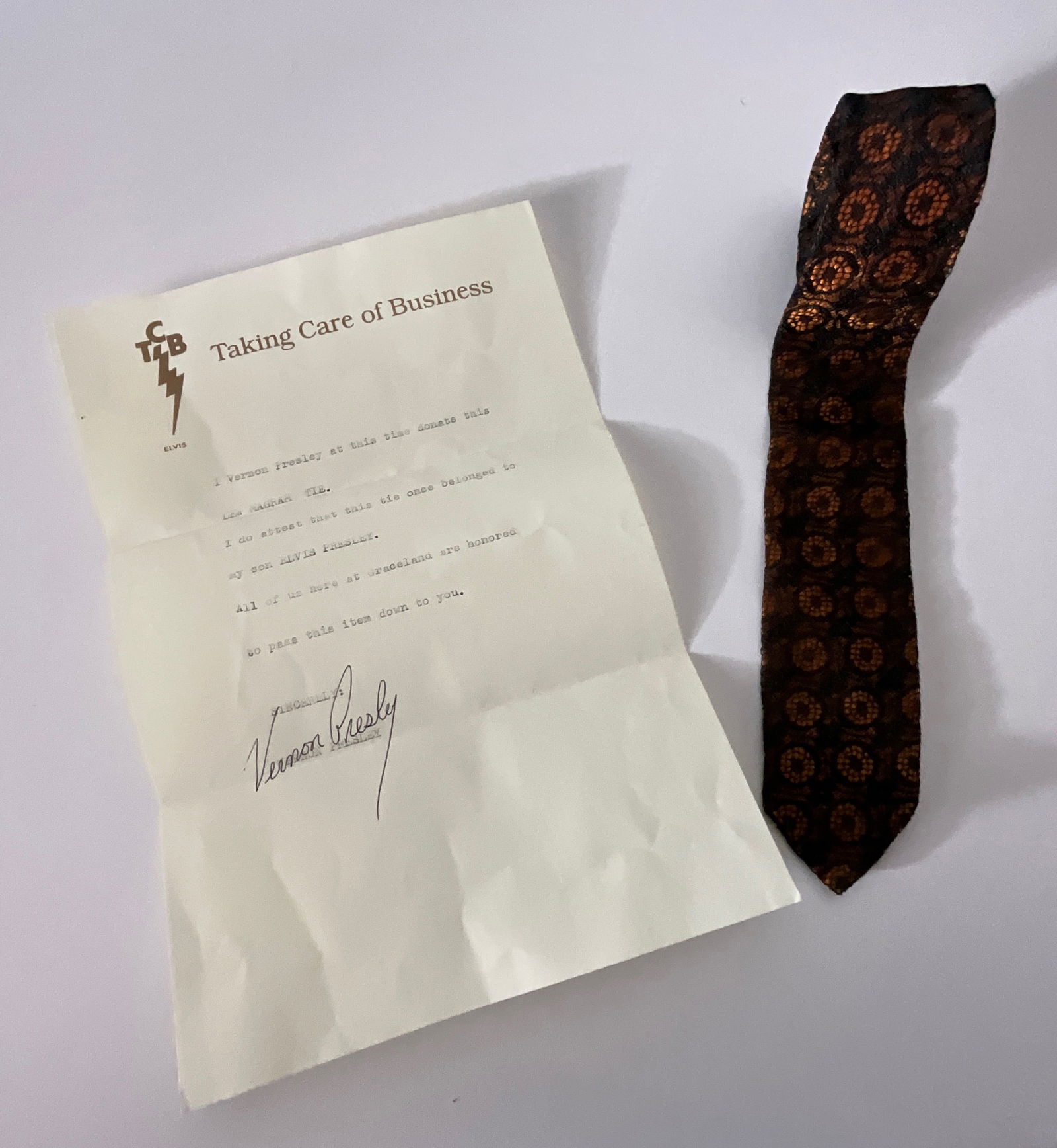 Elvis Presley owned / worn LEW MAGRAM TIE (1 of 5)