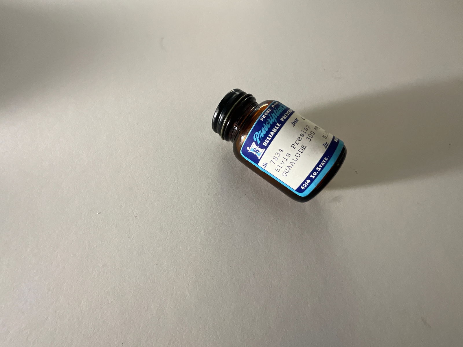 Elvis Presley prescription bottle: Measures 3 inches tall, no information other then what you see is available, sold as is