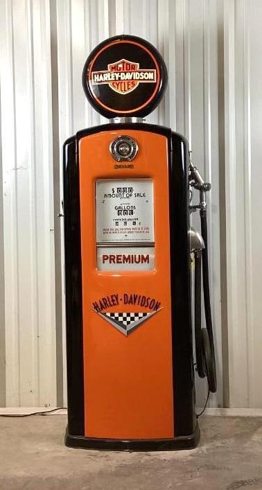 Harley Davidson Bennett Gasoline Pump (1 of 5)