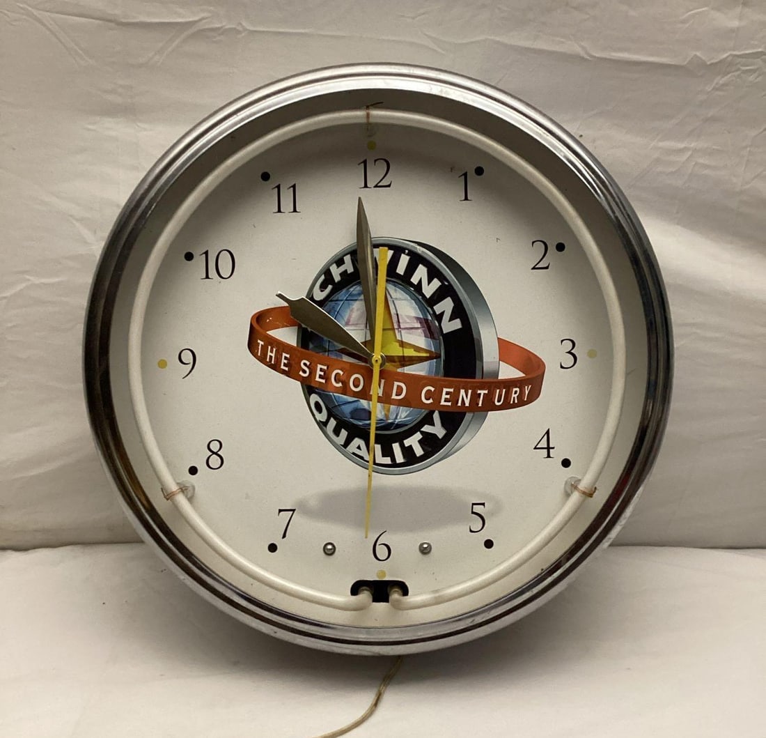 Schwinn Neon Clock: Schwinn neon clock. Face presents in good condition missing glass face and not working. Great project clock.