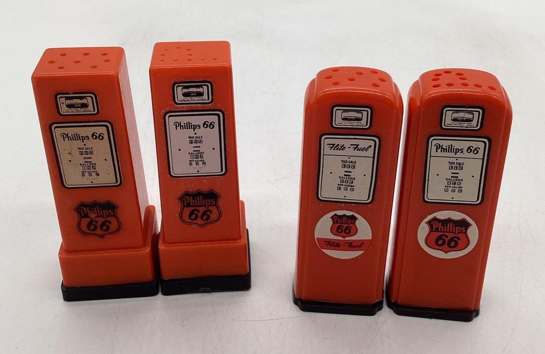 Two Sets Phillips 66 Gas Pump Salt and Pepper Shakers CO and KS (1 of 6)