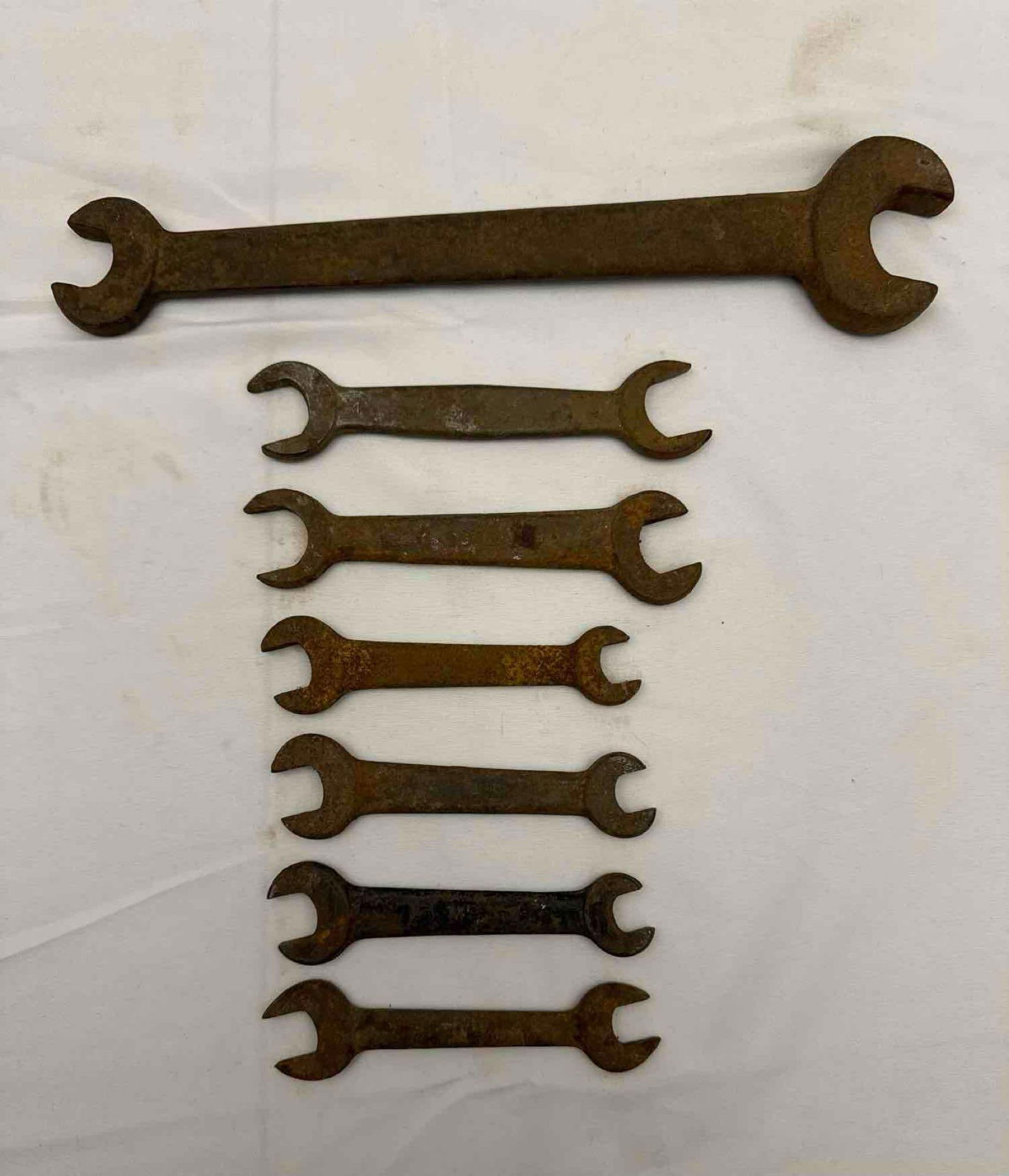 (6) Ford Auto Wrenches (1 of 3)