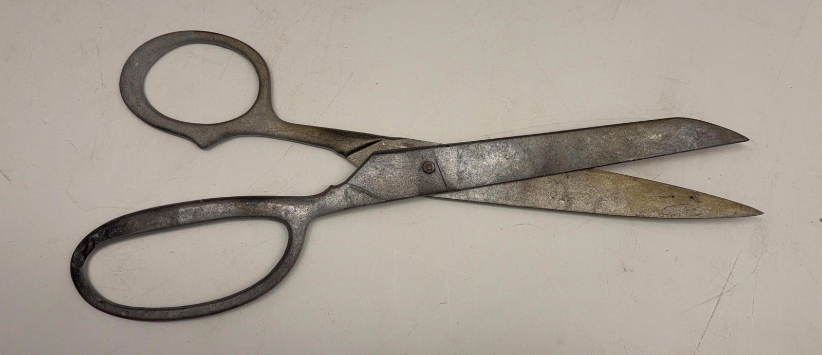Vintage Trade Sign Scissors (1 of 3)