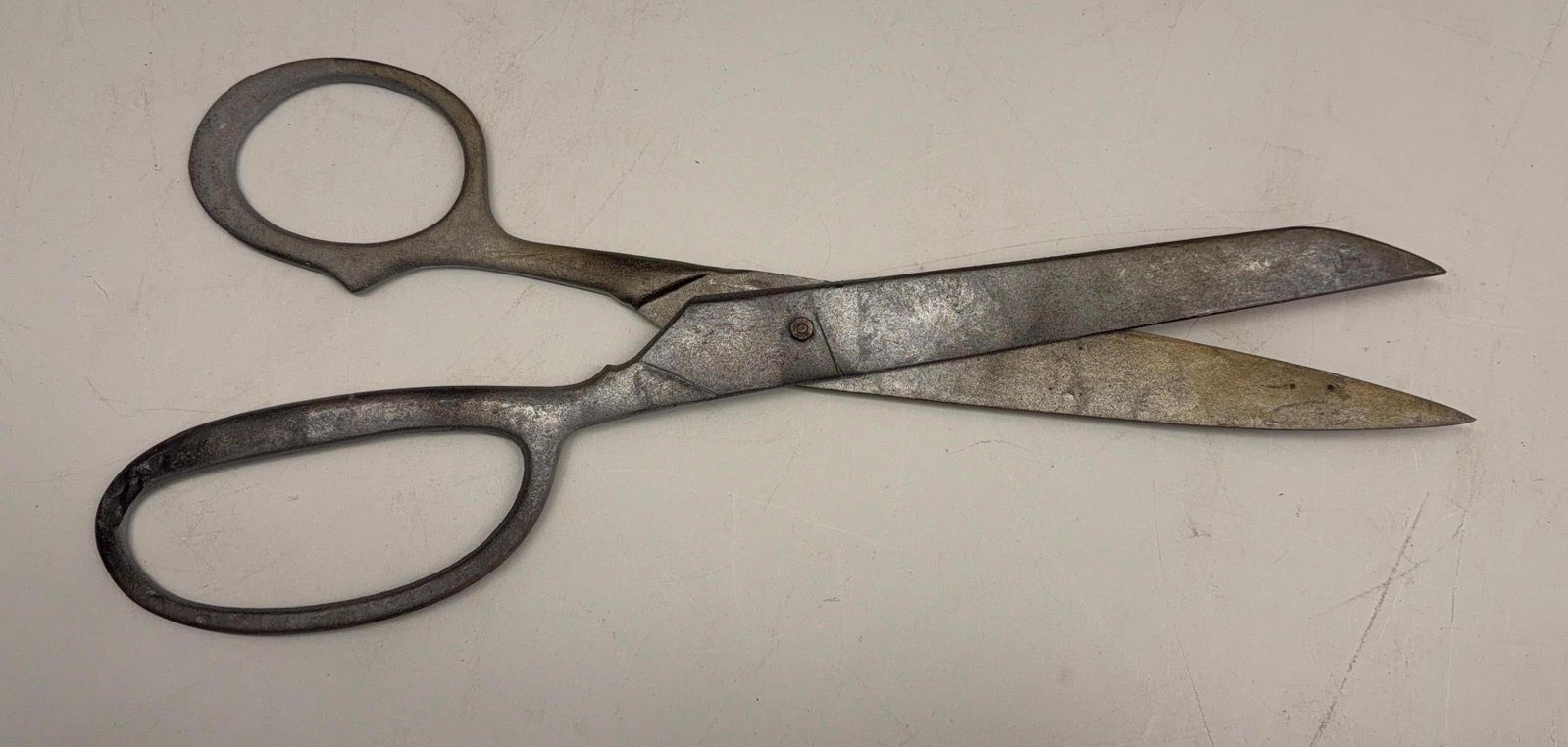 Vintage Trade Sign Scissors - 3