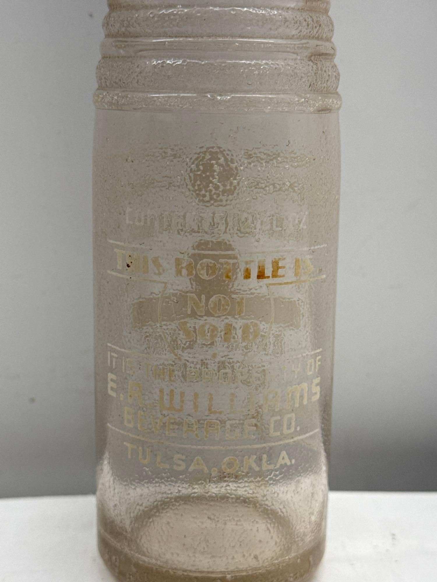 E.R. Williams 12oz Soda Bottle Tulsa, Oklahoma - 4