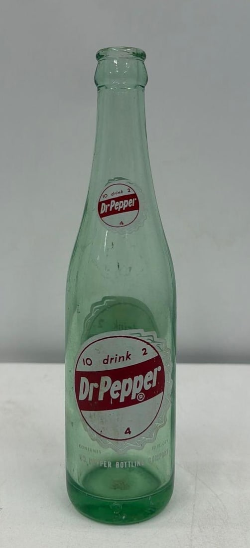 Dr Pepper Bottle Cap Logo w/ Dr Pepper Bottling Company 10oz Bottle (1 of 5)