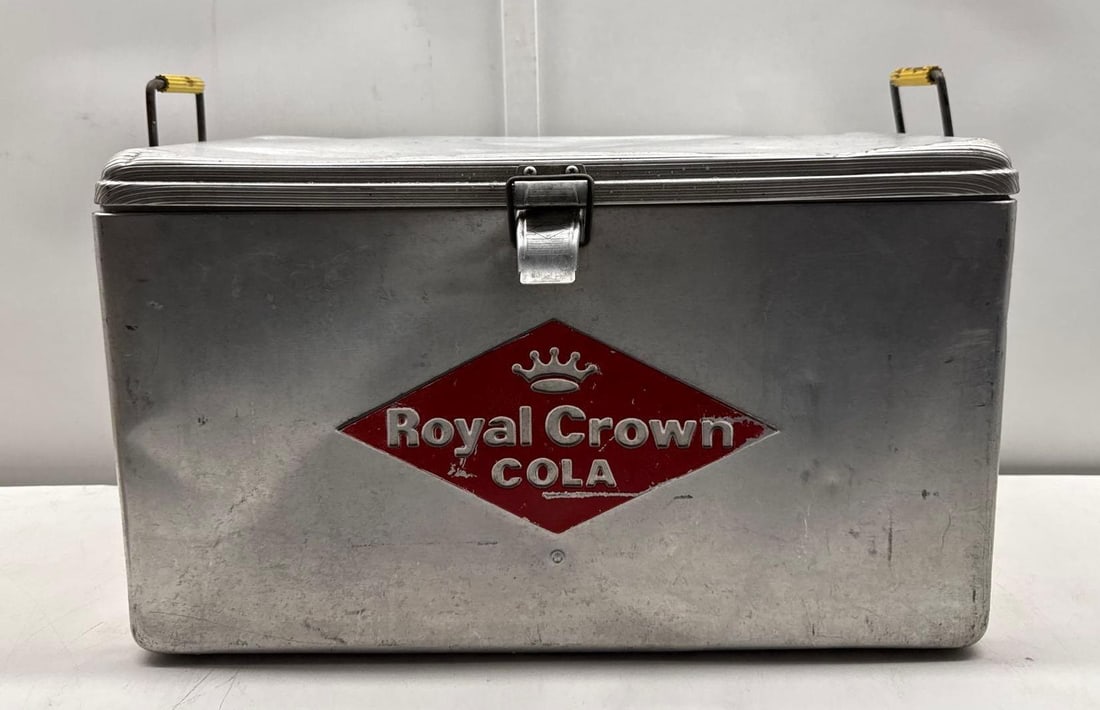 Royal Crown Soda Picnic Holder (1 of 8)