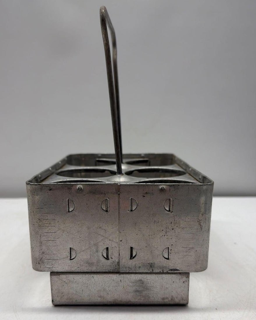 Early Coca-Cola Aluminum Six Pack Carrier - 4