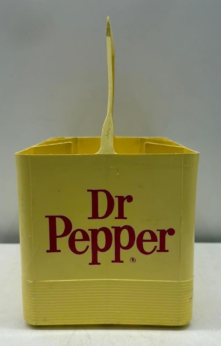 Dr Pepper Yellow Plastic Six Pack Bottle Carrier - 2