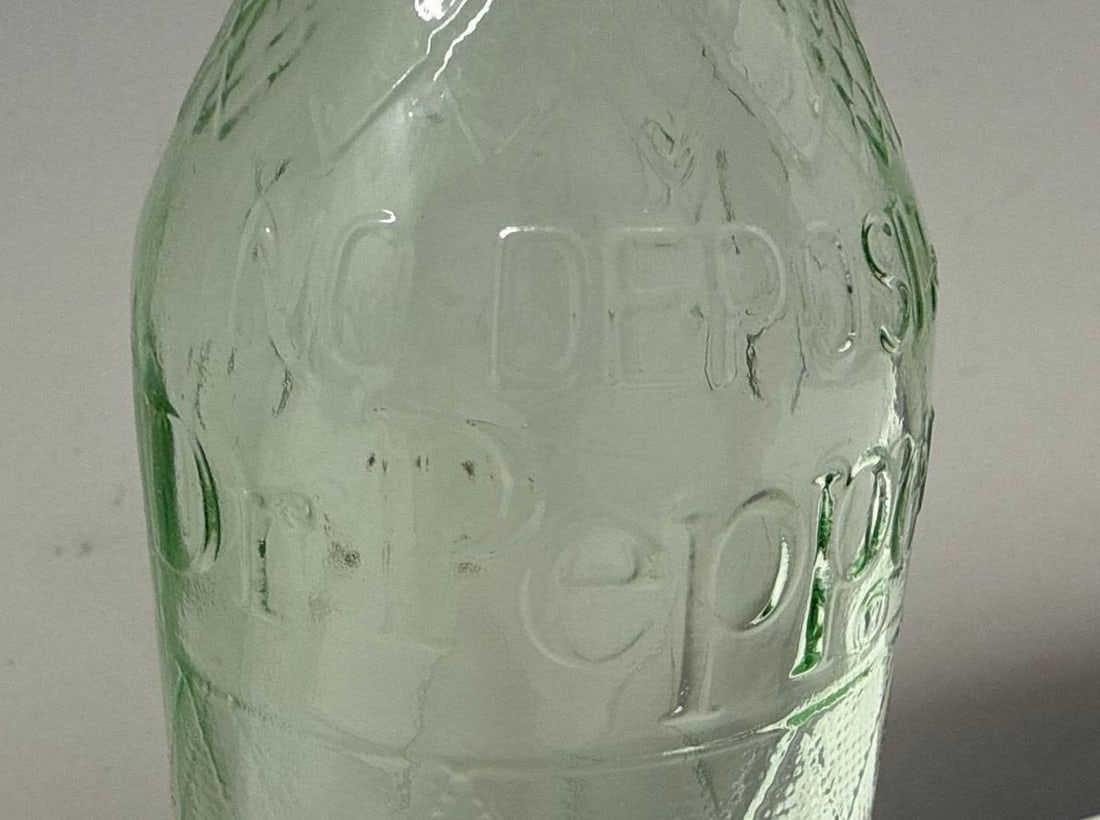 Dr Pepper "Argyle" Short Bottle - 2