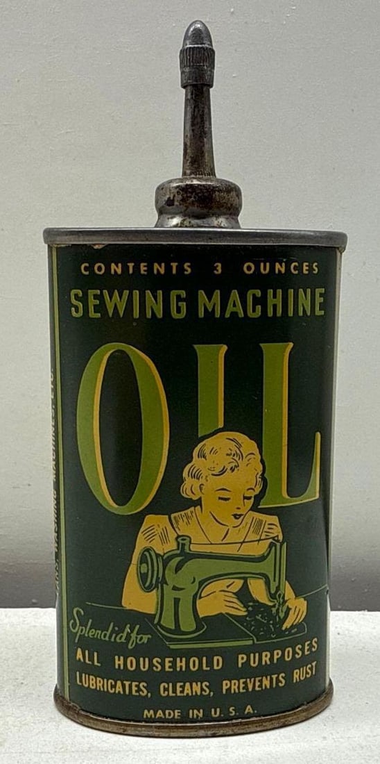 1920's Singer Sewing Machine Lead Top Handy Oiler (1 of 7)