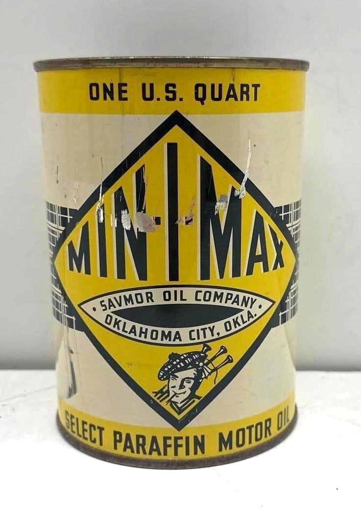 Min I Max Quart Oil Can Savmor Oil Company Oklahoma City, OK: Min I Max quart oil can from The Savmor Oil Company of Oklahoma City, Oklahoma.? Features Scottish Gentleman and Bagpipe image and plaid banner design.? Presents with nice color and some wear. This ca