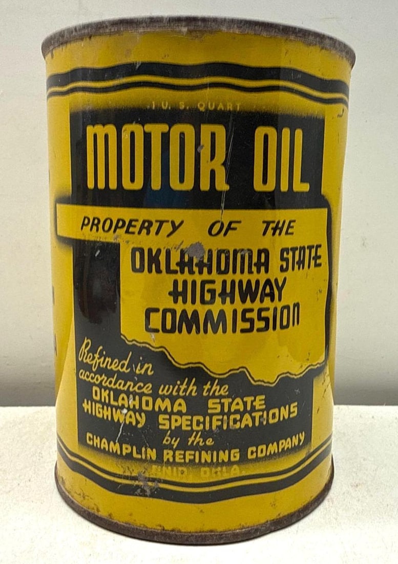 Property of The Oklahoma Highway Commission Quart Oil Can (1 of 9)