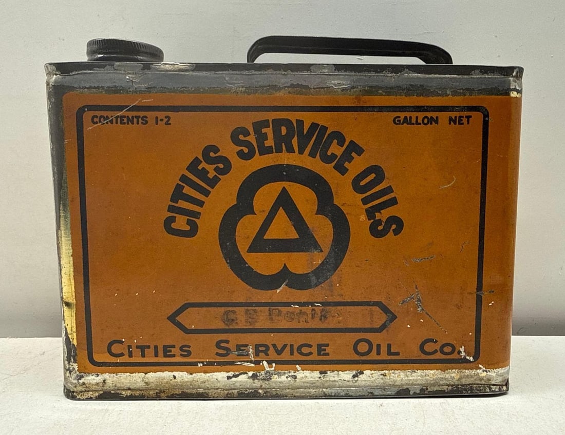 1920's Cities Service 1/2 Gallon Oil Can (1 of 6)