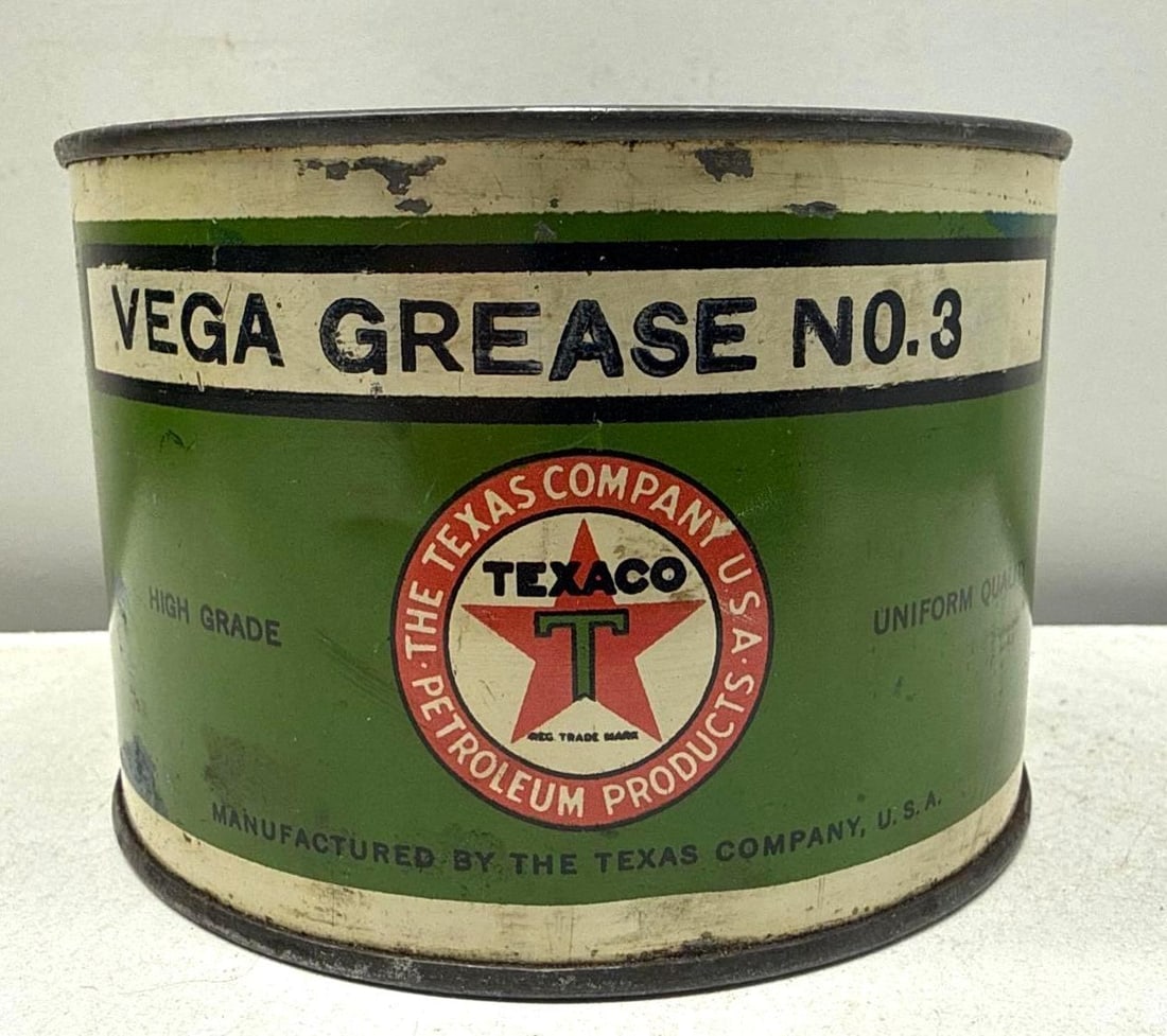 Texaco Vega Grease No. 3: Texaco Vega Grease No. 3 one pound grease can. Early can features branding and product information all around. Marked Port Arthur, Texas. Presents with nice color and some wear.