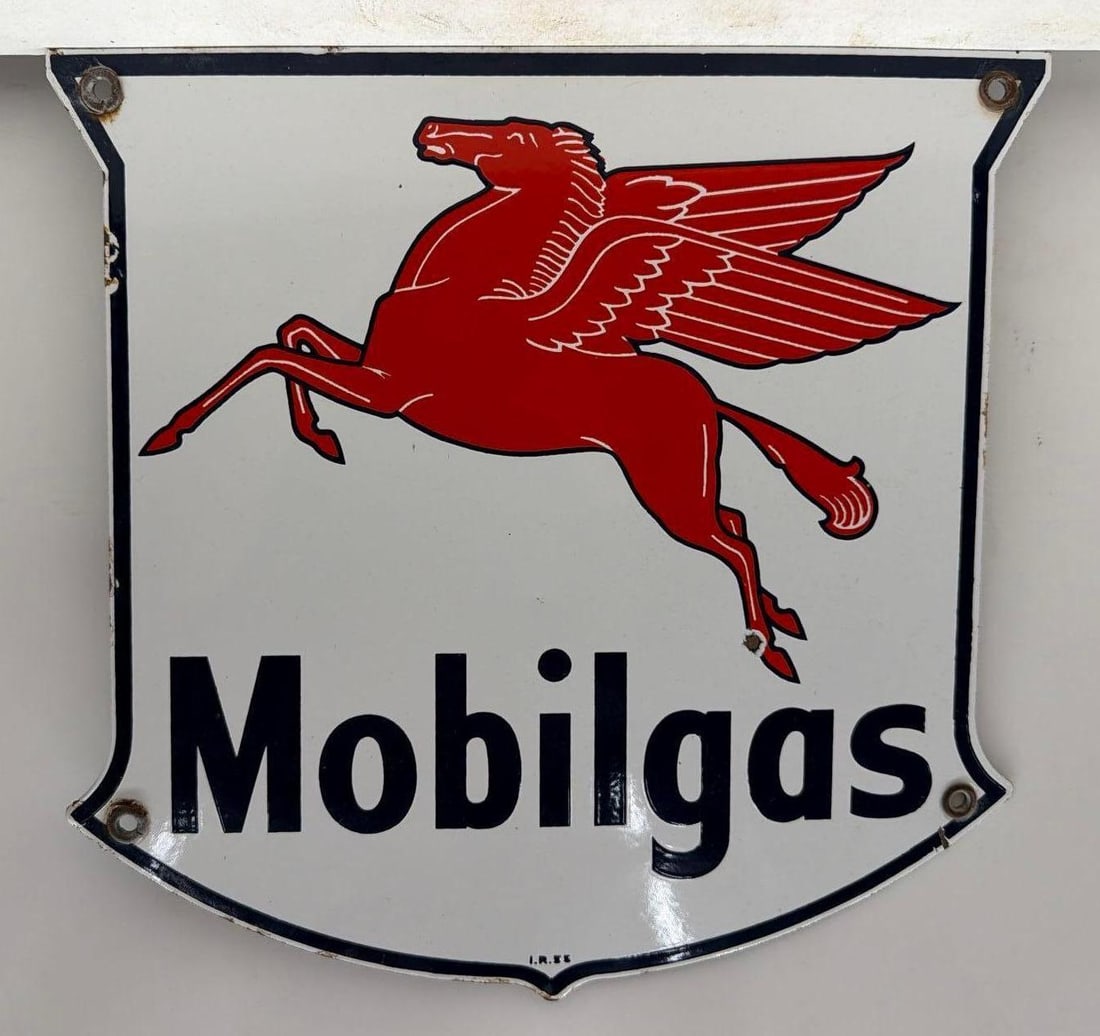 1955 Mobilgas Porcelain Gasoline Pump Sign (1 of 3)
