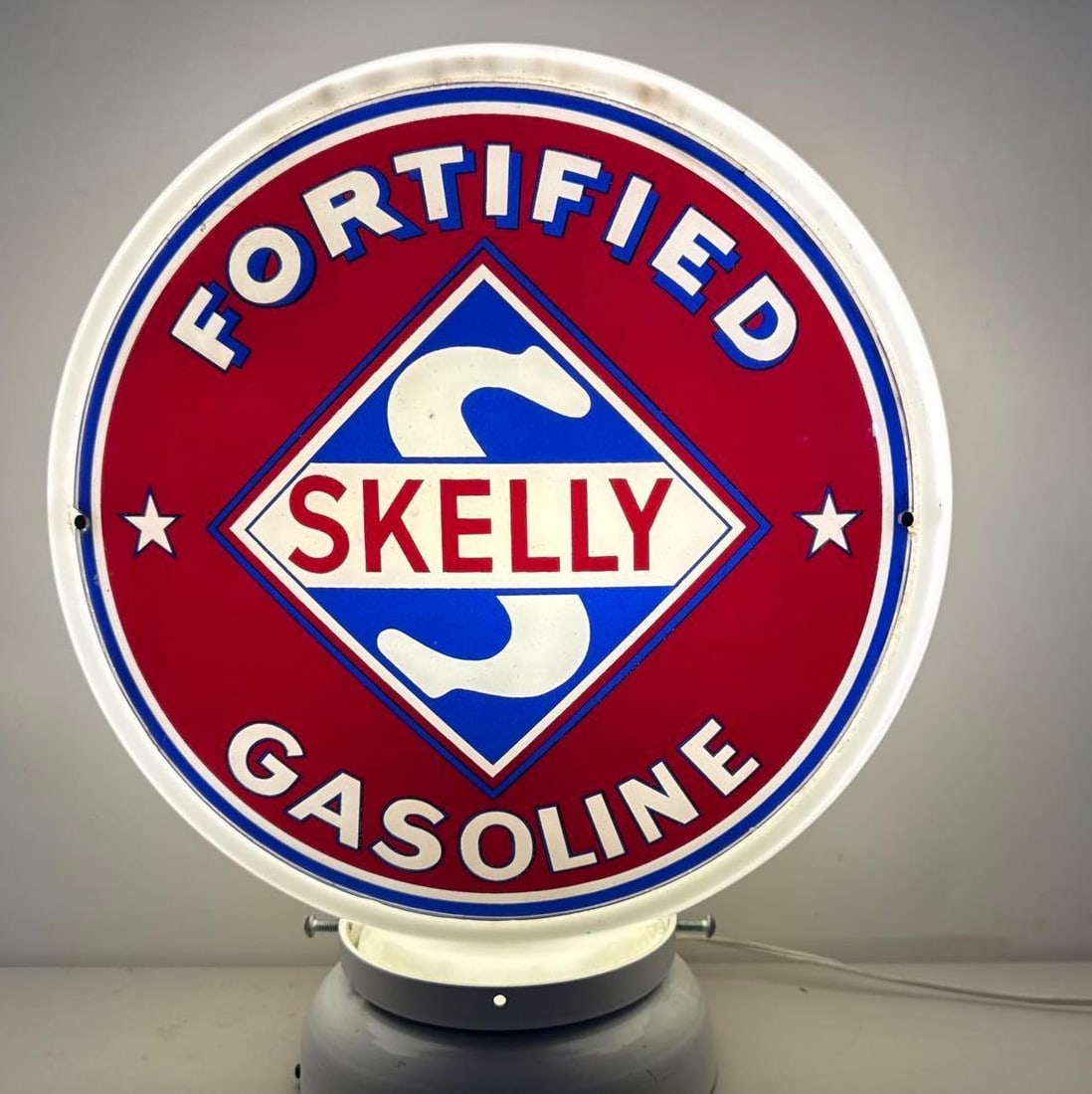 Skelly Fortified 2 Star Gasoline Pump Globe (1 of 7)