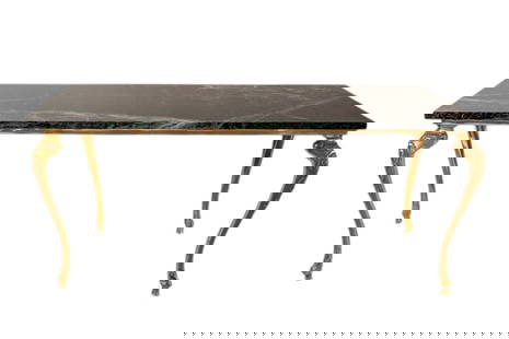 1950s Antique French Hollywood Regency Marble & Brass Coffee Table: This 1950s Antique French Hollywood Regency Marble & Brass Coffee Table exudes timeless elegance and sophistication. Featuring a luxurious marble top in pristine condition and a polished brass frame,