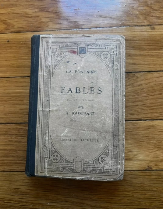 Rare French Antique book / French classics: La Fontaine Fables 1895: Rare French Antique book / French classics: La Fontaine's Fables ? Book Fables de La Fontaine WITH A BIOGRAPHICAL AND LITERARY NOTICE AND ACC OMPANIEDREVIEWED AND COMPLETED NOTES BASED ON THE CINQUI?M