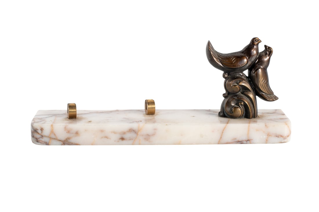 Art Deco Desk Tabletop Marble Business Card or Photo Holder with Bronze Birds: Art Deco Desk Tabletop Marble Business Card or Photo Holder with Bronze Birds. Dimensions: 3.5" Width x 4.0" Height x 9.5" Length Condition: Excellent Circa: 20th Century Origin: France Shipping: From