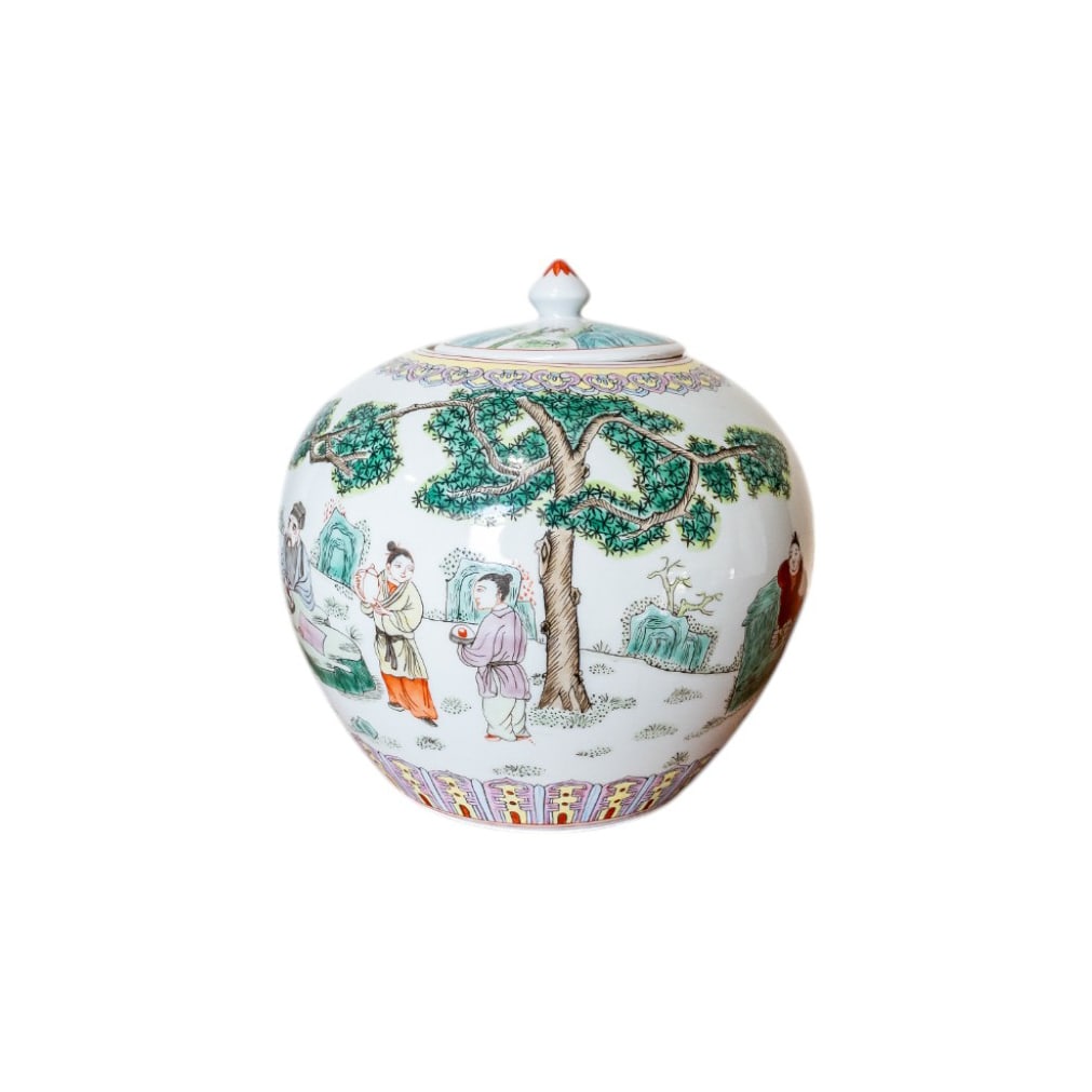 19th Century Qing Dynasty Famille Rose Porcelain Ginger Jar: **19th Century Qing Dynasty Famille Rose Porcelain Ginger Jar** This **exquisite 19th-century Qing Dynasty Famille Rose porcelain ginger jar** is a stunning representation of traditional Chinese craft