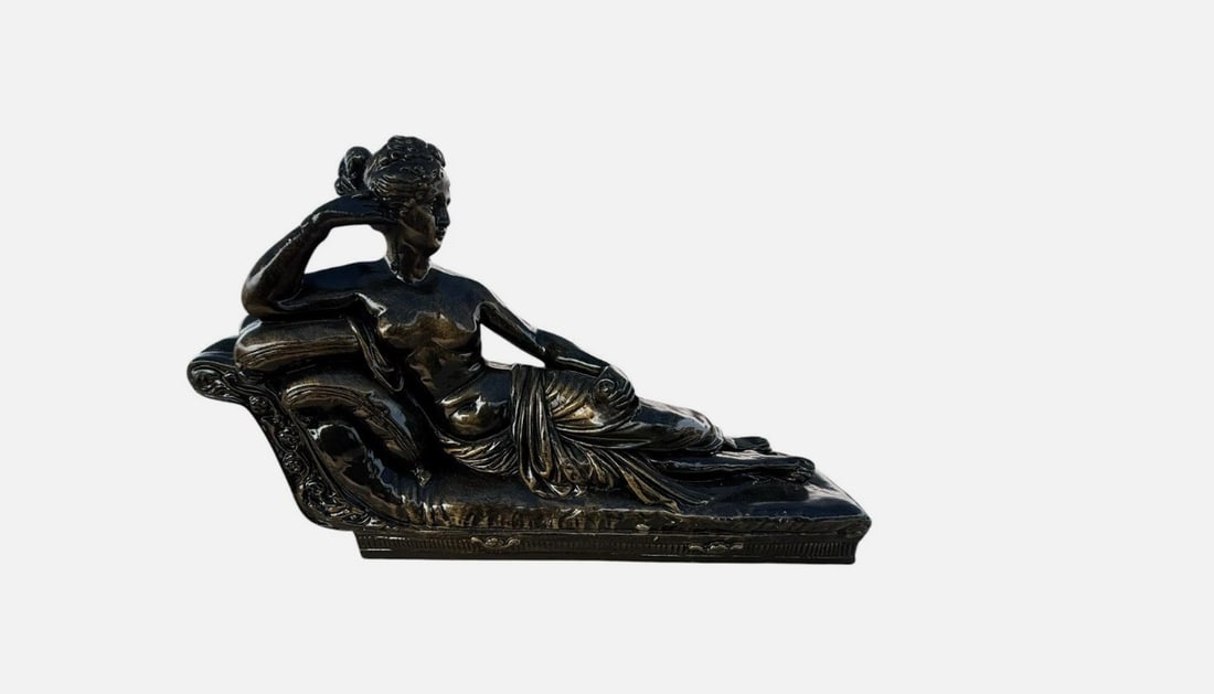 Pauline Bonaparte Venus Victrix Female Plaster Sculpture Bronze Finish 18”: Elegant vintage plaster sculpture depicting the reclining female figure Pauline Bonaparte Venus Victrix, inspired by Antonio Canova’s celebrated Neoclassical masterpiece.Pauline Bonaparte is portray