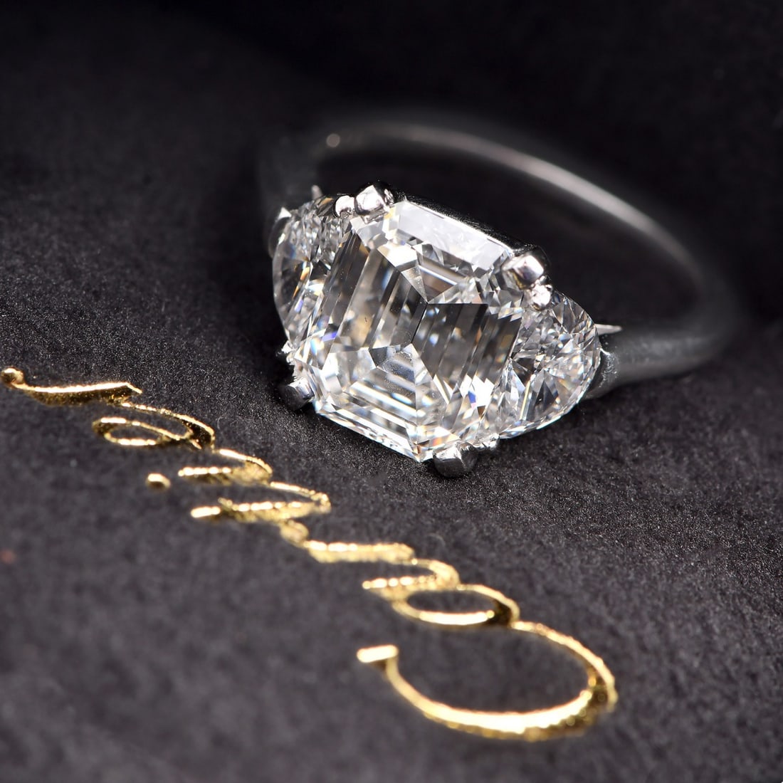 Cartier GIA 4.77ct Emerald-Cut Diamond Platinum Engagement Ring With Box (1 of 5)