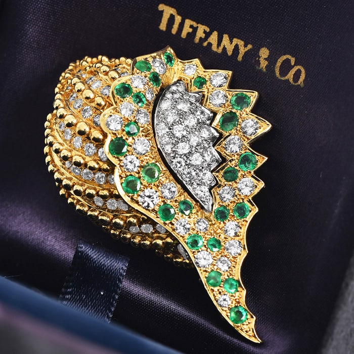Tiffany Co Diamond 10.30ct Emerald 18K Gold Sea Conch Shell Brooch 30.7 Grams With Box (1 of 6)